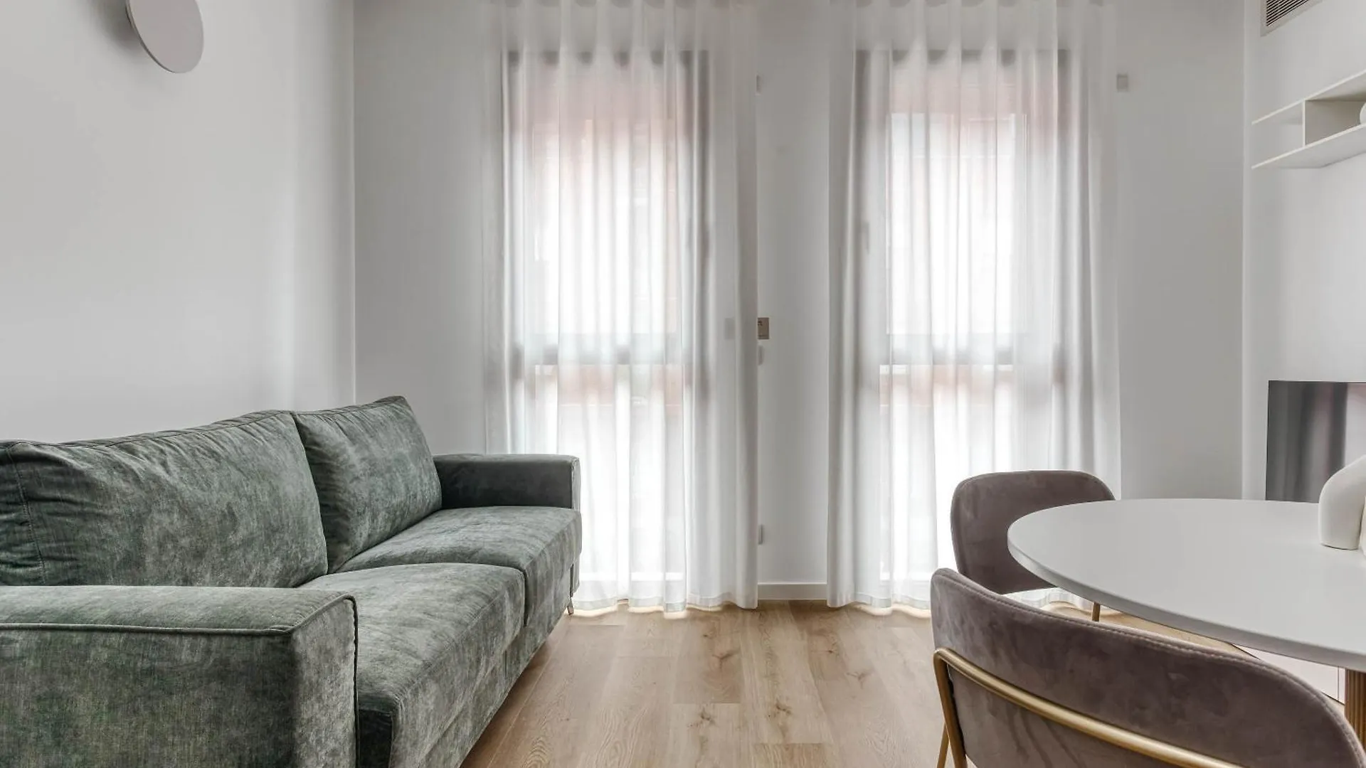 Apartment Limehome Milan Park Towers